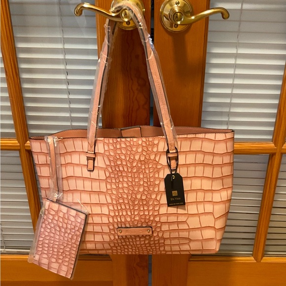 NWT!! De Vesi Pink Tote Retail $200!!! - Picture 8 of 8